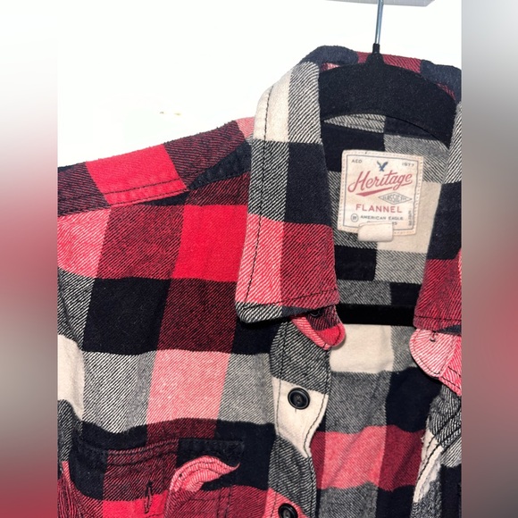American Eagle Red and Black Flannel Button-Up Shirt, size small 🦅 - Picture 4 of 6